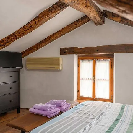 Casa Bombic Casa de Férias